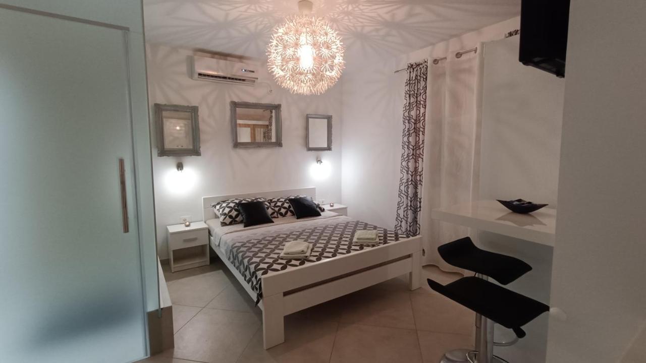 Pinezići Villa Infinity מראה חיצוני תמונה